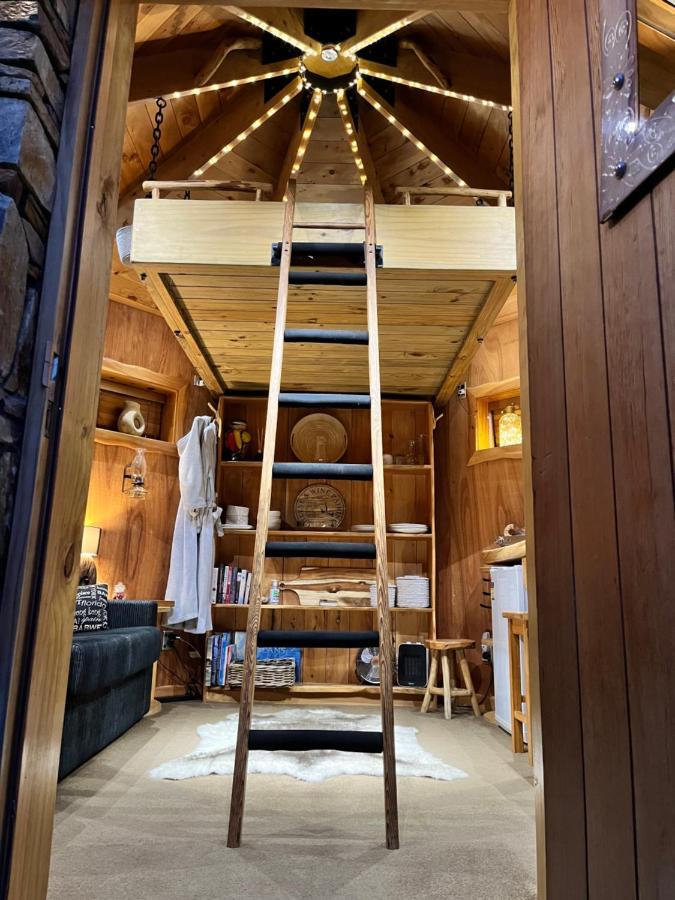 Tree House Lodge Bed & Breakfast Cheviot Esterno foto