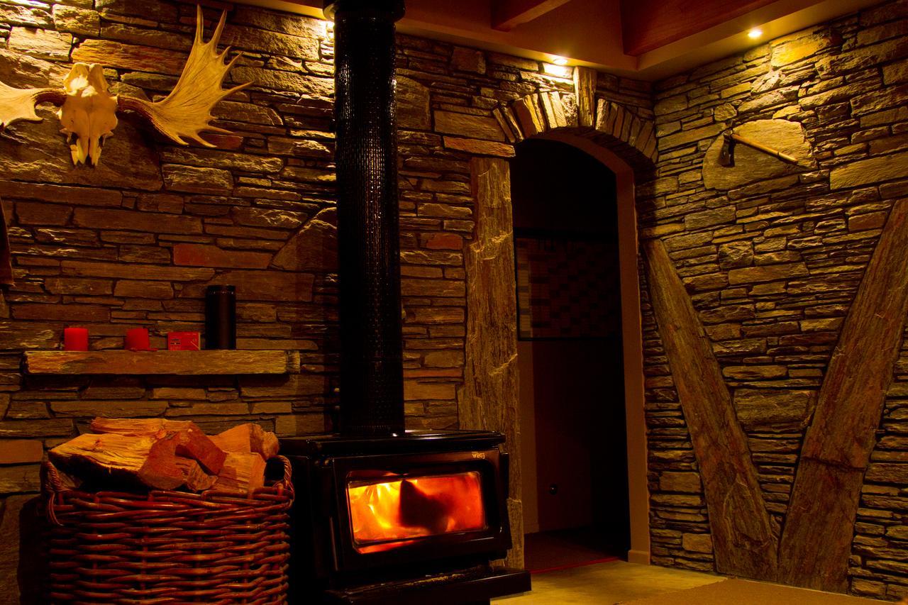Tree House Lodge Bed & Breakfast Cheviot Esterno foto
