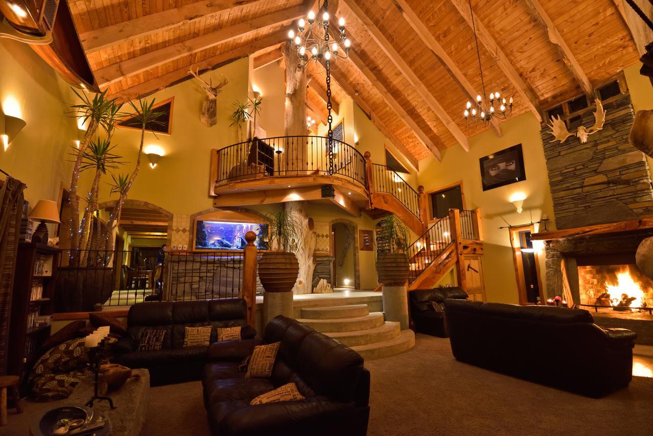 Tree House Lodge Bed & Breakfast Cheviot Esterno foto