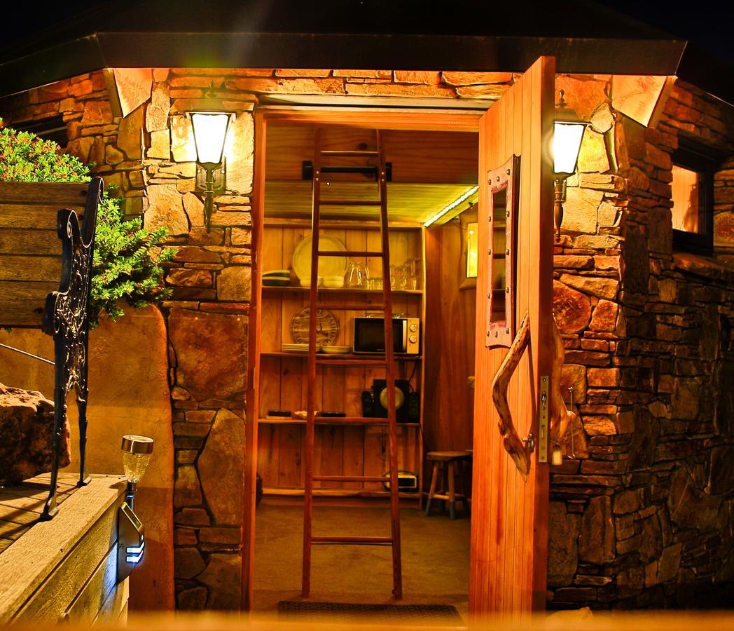 Tree House Lodge Bed & Breakfast Cheviot Esterno foto