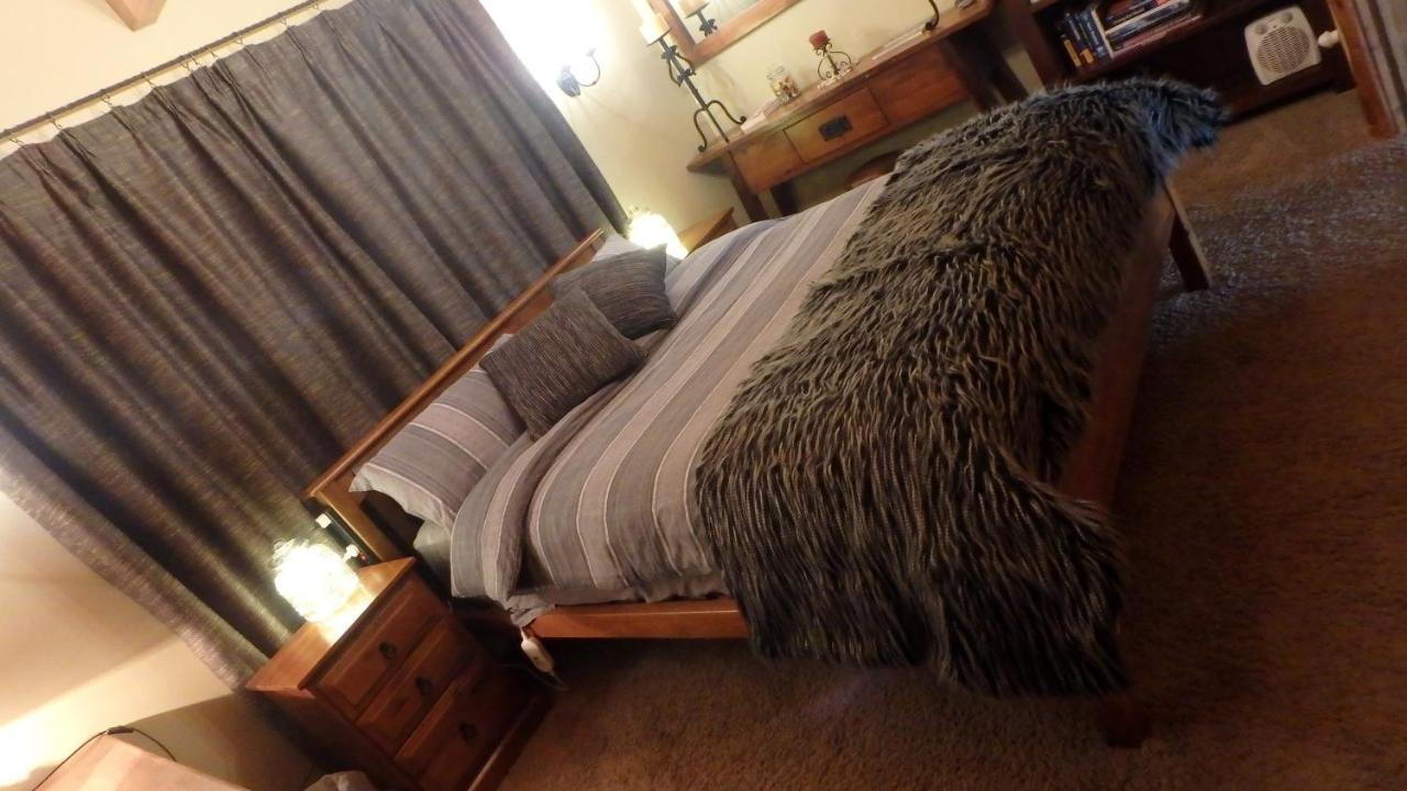 Tree House Lodge Bed & Breakfast Cheviot Esterno foto